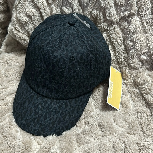 Authentic Michael Kors baseball hat - Picture 1 of 8